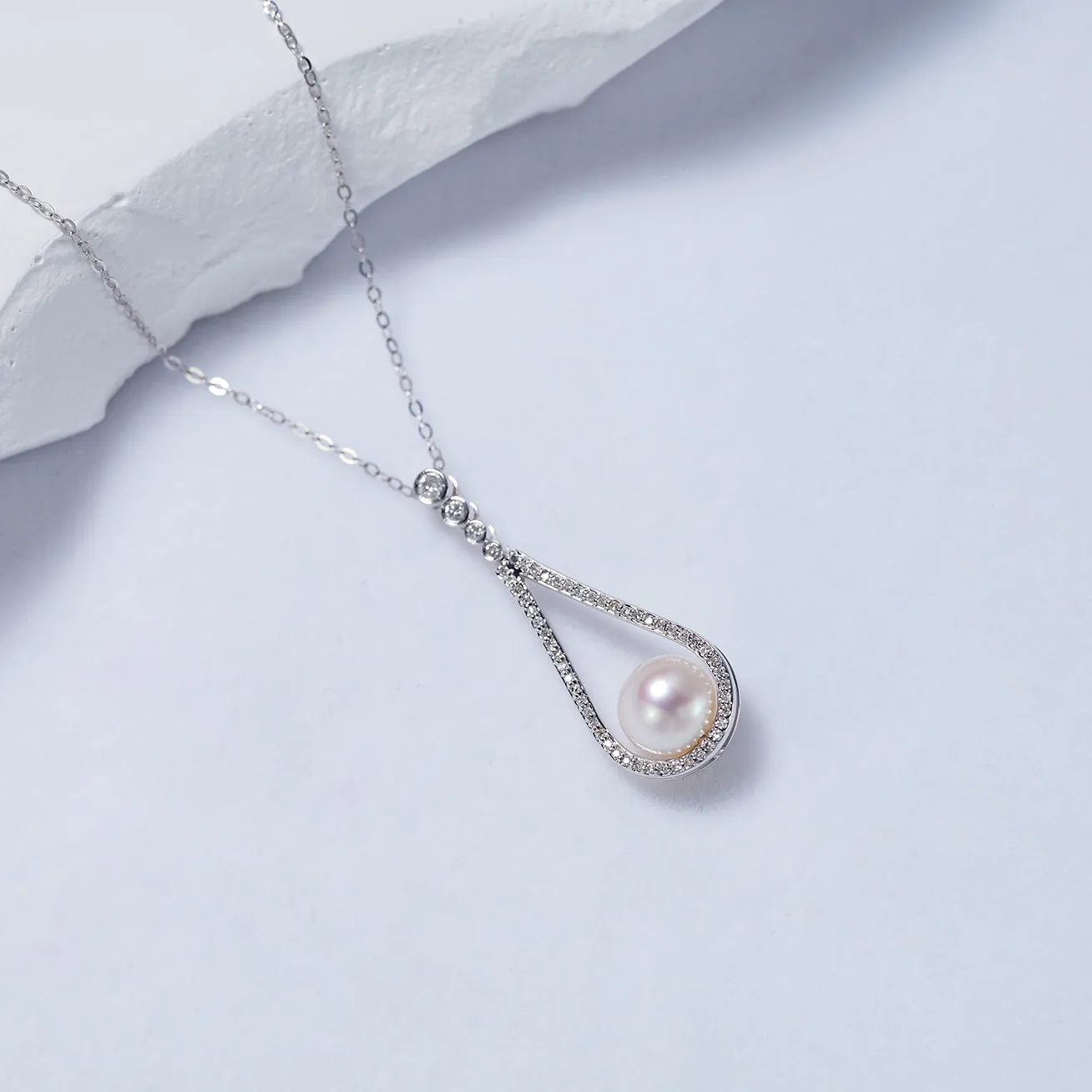 18K Solid Gold  Pearl Necklace KN00175