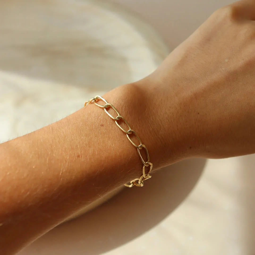 Curve Bracelet