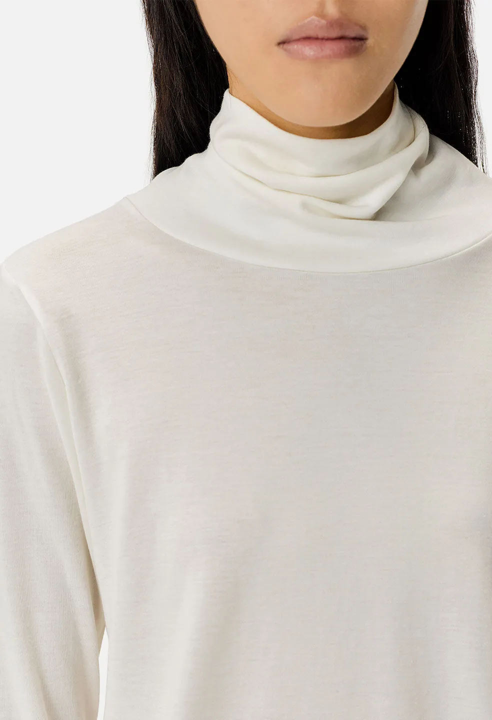 High Twist Cotton Turtleneck / White