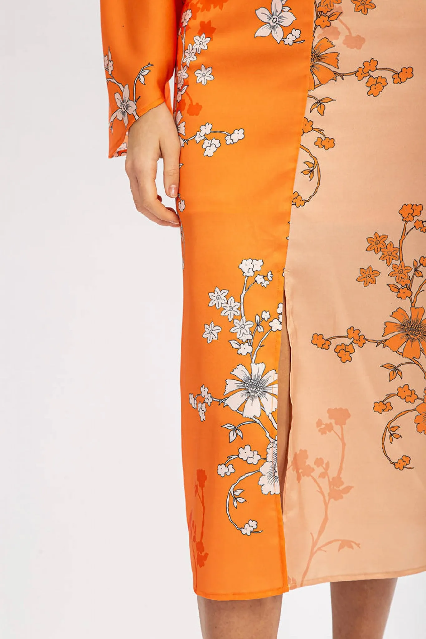 Liquorish Kimono Dress In Orange And Beige Oriental Print