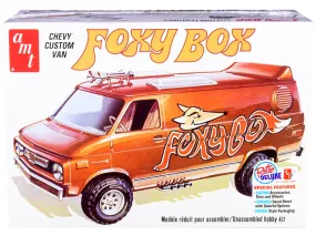 Skill 2 Model Kit Chevrolet Custom Van Foxy Box 1/25 Scale Model by AMT