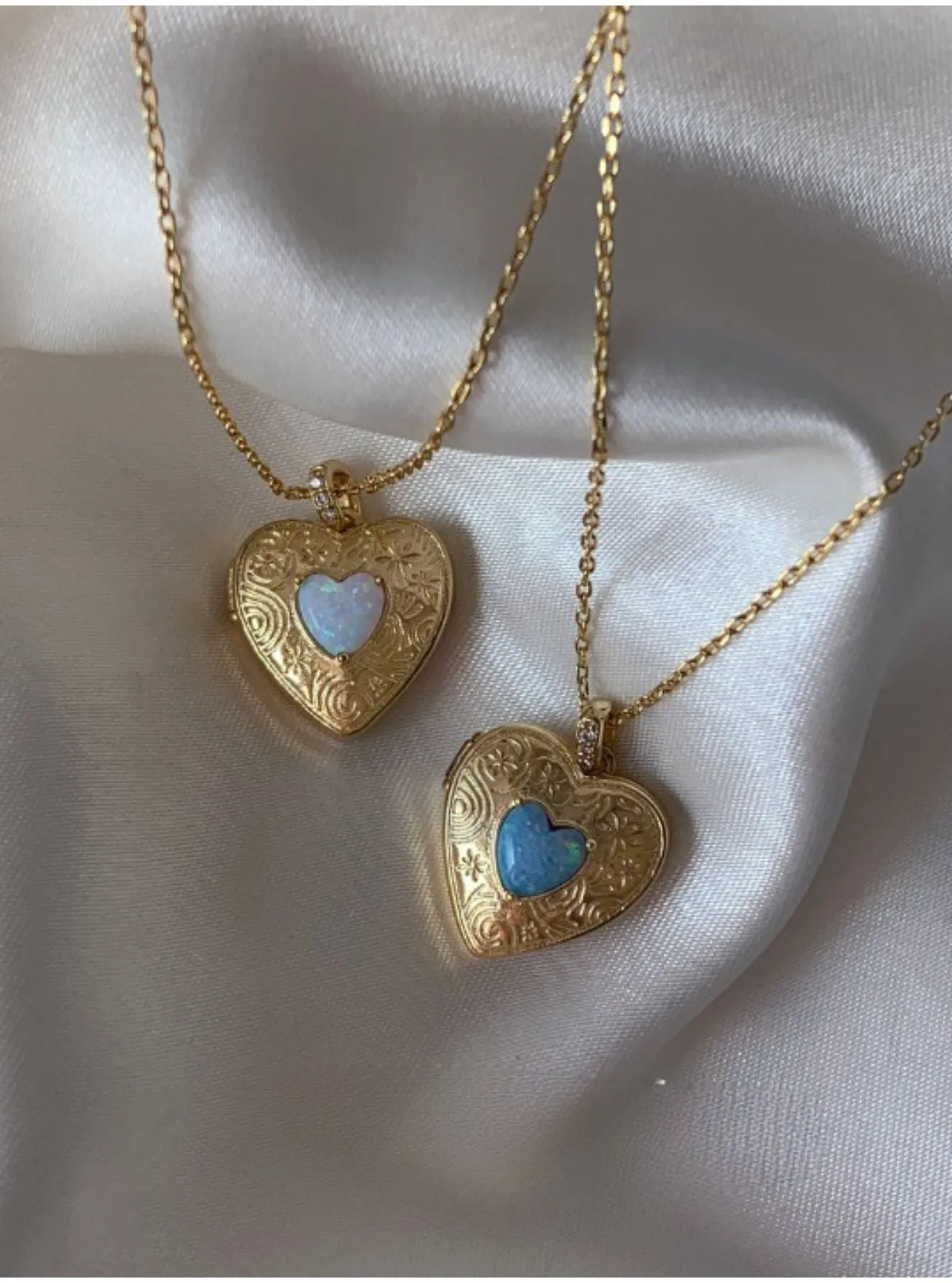 Stella Foldable Custom Locket Necklace