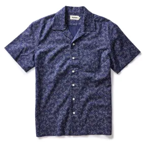 The Short Sleeve Hawthorne in Dark Navy Floral