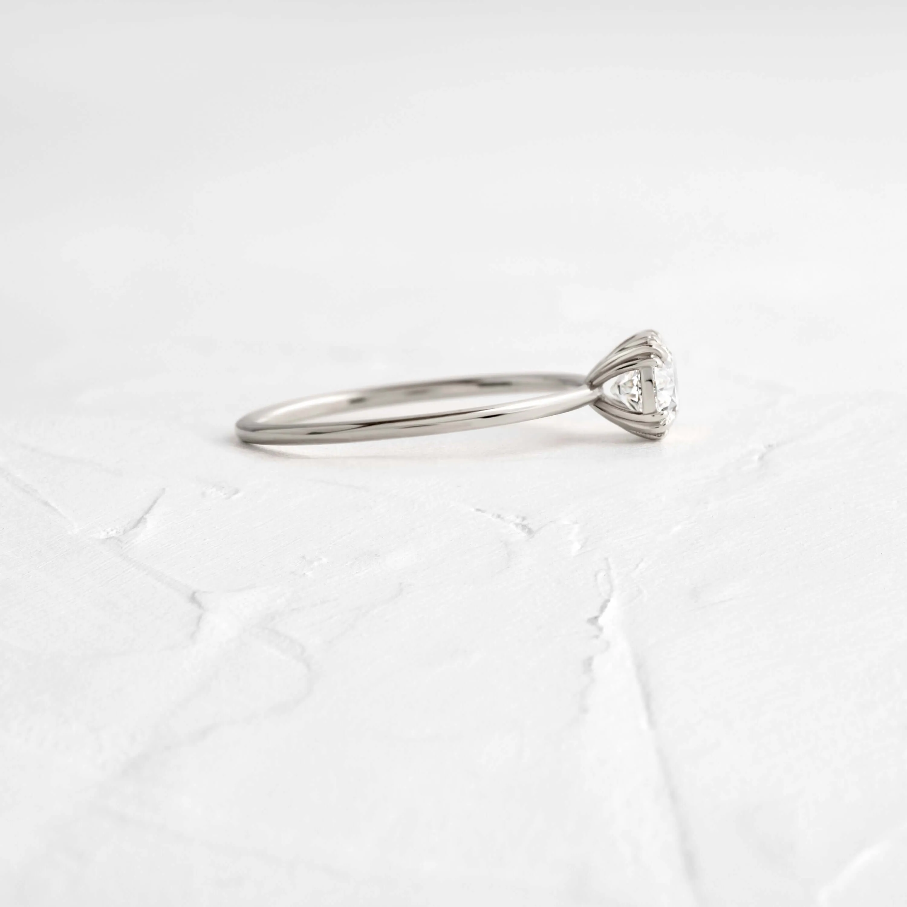 Threaded Ring, 0.7ct. Round Cut